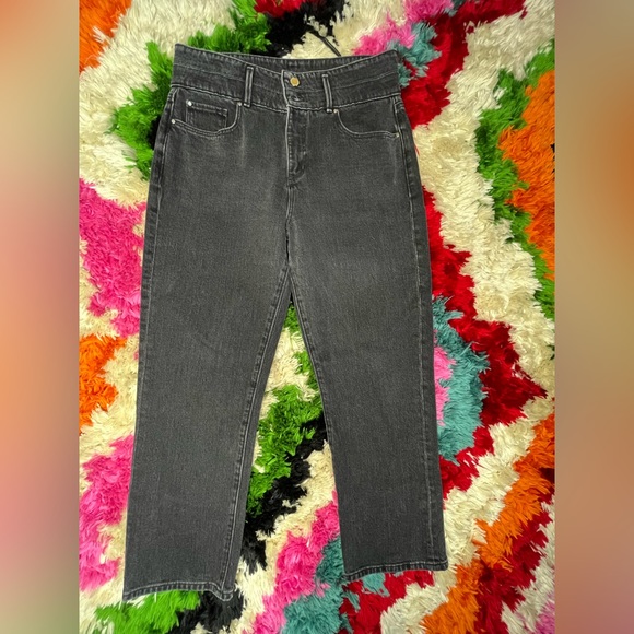 Ann Taylor denim. Size 6. - Picture 1 of 4